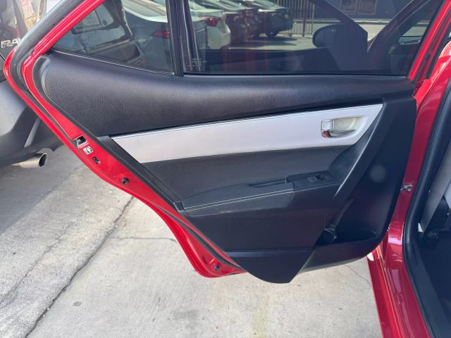 2018 Toyota Corolla - Image 13