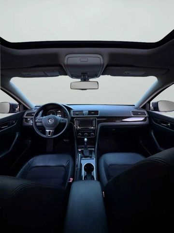2014 Volkswagen Passat - Image 31
