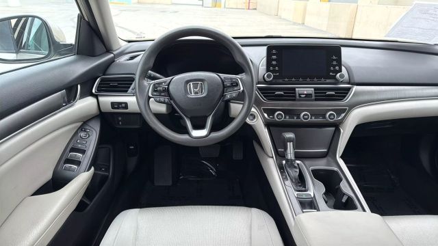 2018 Honda Accord - Image 19
