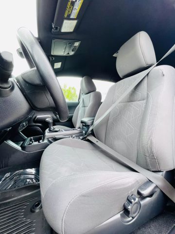 2018 Toyota Tacoma Double Cab - Image 19