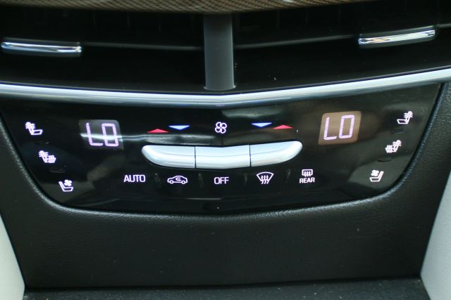 2017 Cadillac Ct6 - Image 31
