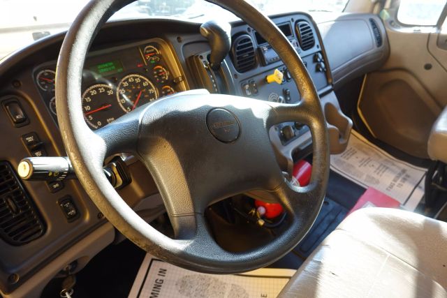 2019 Freightliner M106 - Image 3