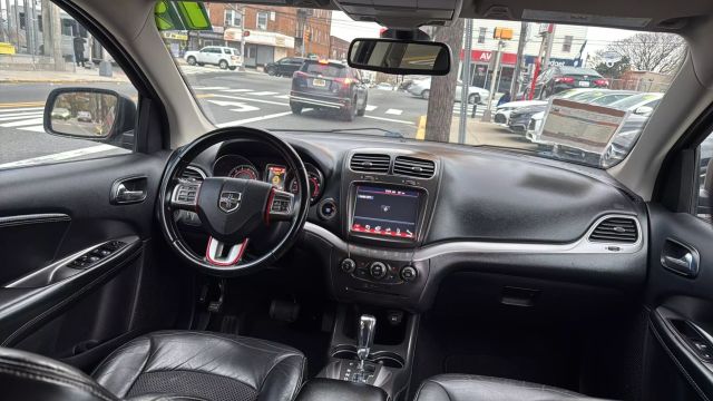 2019 DODGE JOURNEY SUV V6, 3.6 LITER CROSSROAD SPORT UTILITY 4D