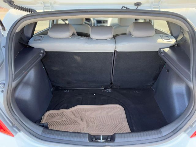 2016 Hyundai Accent Se Hatchback 4d - Image 17