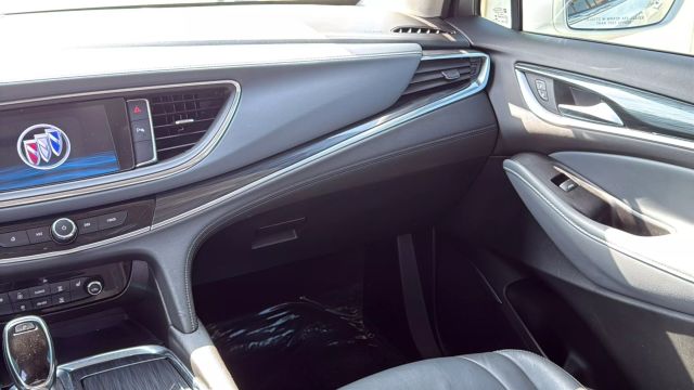 2020 Buick Enclave - Image 25