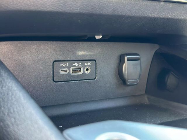 2021 Nissan Altima - Image 7