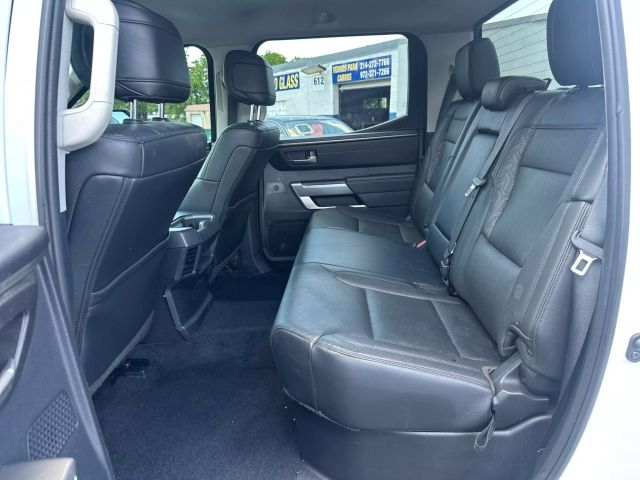 2022 Toyota Tundra Crewmax - Image 9