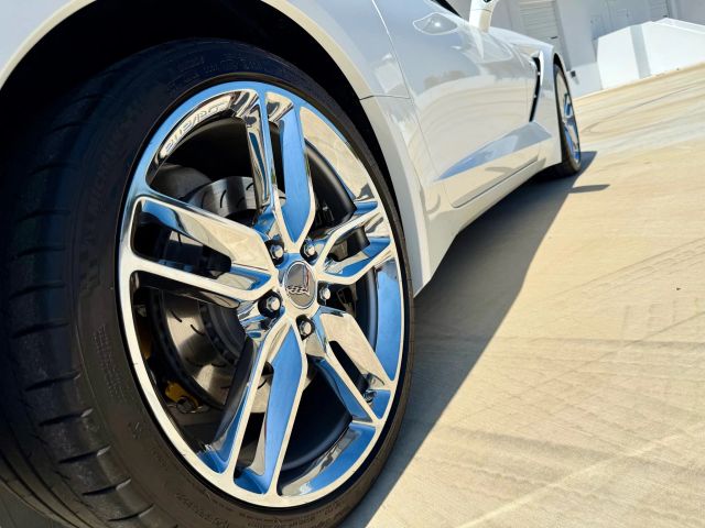2016 Chevrolet Corvette - Image 18