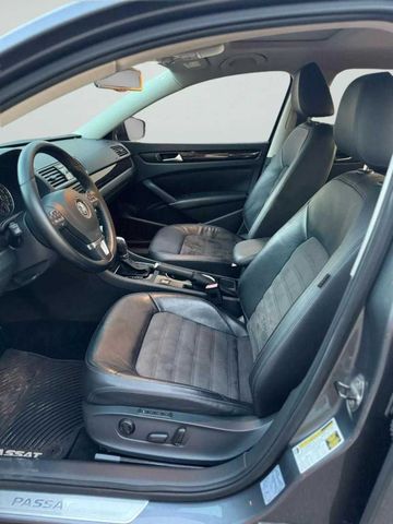 2014 Volkswagen Passat - Image 12