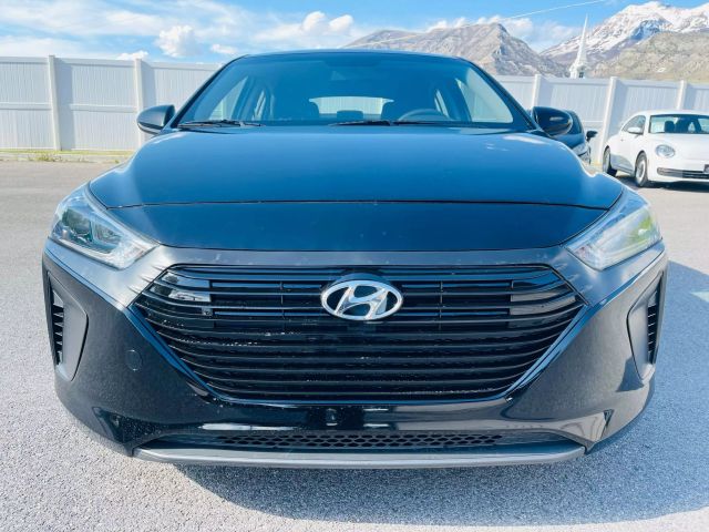 2019 Hyundai Ioniq Hybrid - Image 3