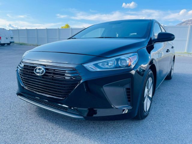 2019 Hyundai Ioniq Hybrid - Image 2