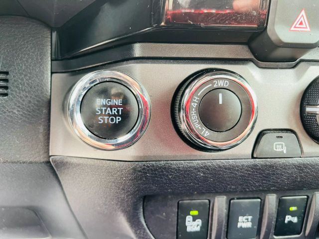 2018 Toyota Tacoma Double Cab - Image 39