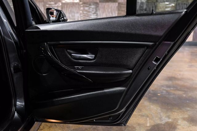 2018 Bmw 3 Series 320i Xdrive Sedan 4d - Image 42