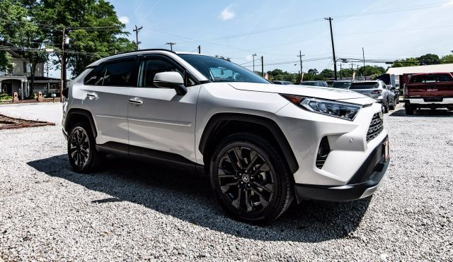 2019 TOYOTA RAV4 SUV WHITE AUTOMATIC - Auto Masters of Carolinas
