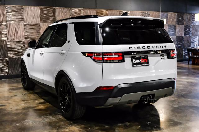 2017 Land Rover Discovery Hse Luxury Sport Utility 4d - Image 14
