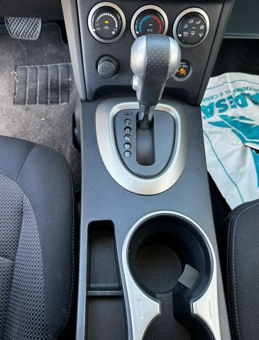 2010 Nissan Rogue - Image 11