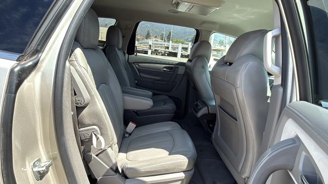 2017 Chevrolet Traverse - Image 17