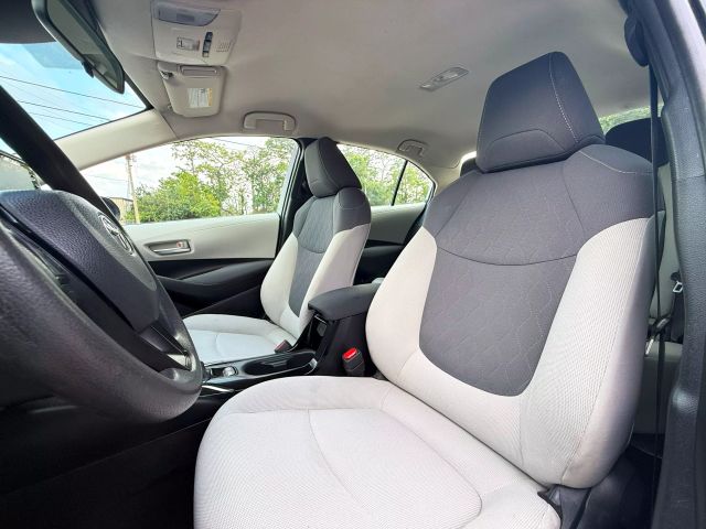 2022 Toyota Corolla - Image 9