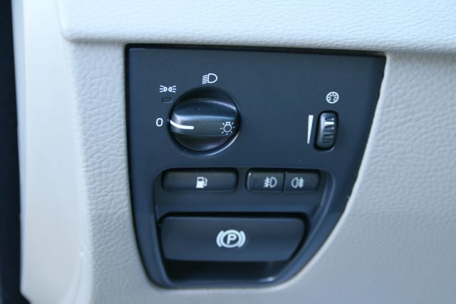 2006 Volvo Xc90 - Image 13