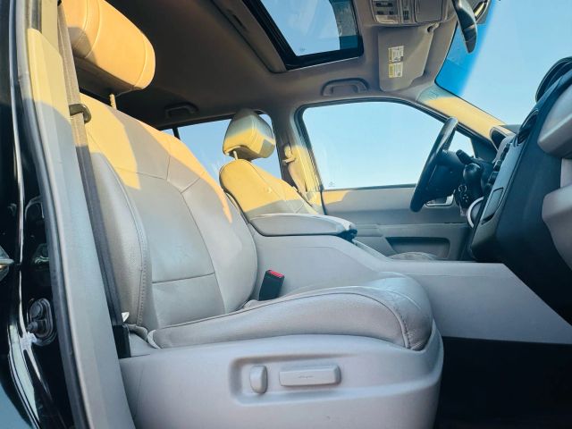2014 Honda Pilot - Image 25