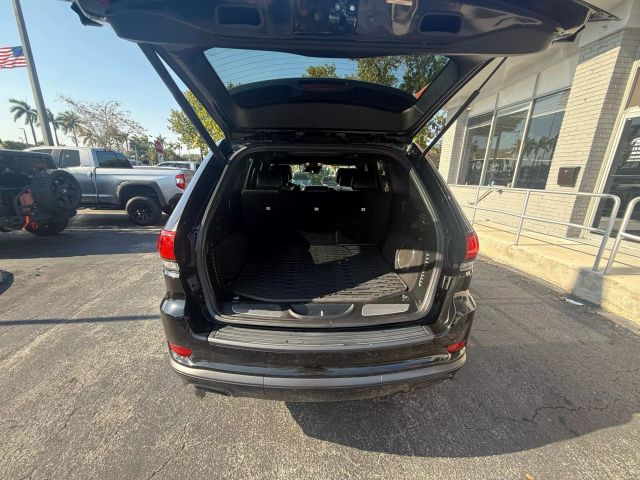 2018 Jeep Grand Cherokee - Image 7