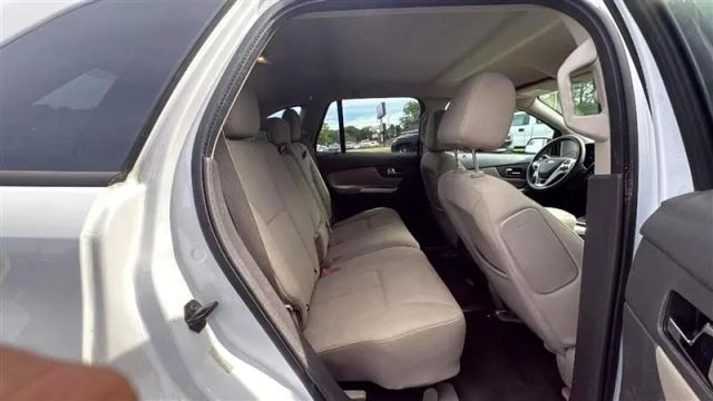 2014 Ford Edge - Image 17