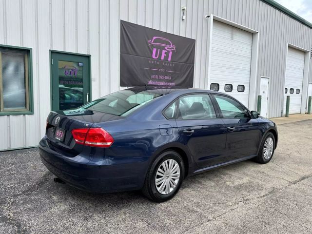 2014 Volkswagen Passat - Image 5