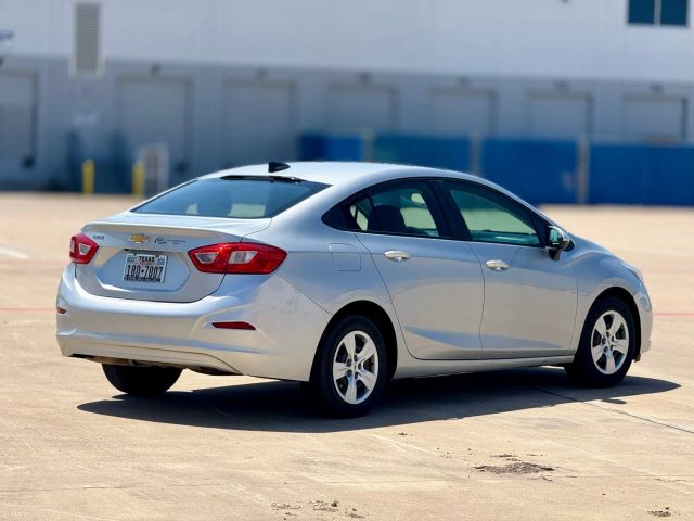 2016 Chevrolet Cruze - Image 6