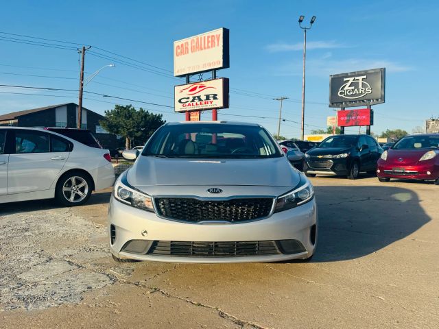 2018 Kia Forte - Image 3