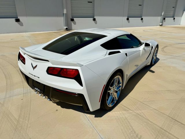 2016 Chevrolet Corvette - Image 16