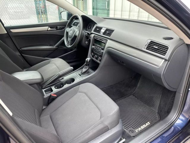 2014 Volkswagen Passat - Image 20