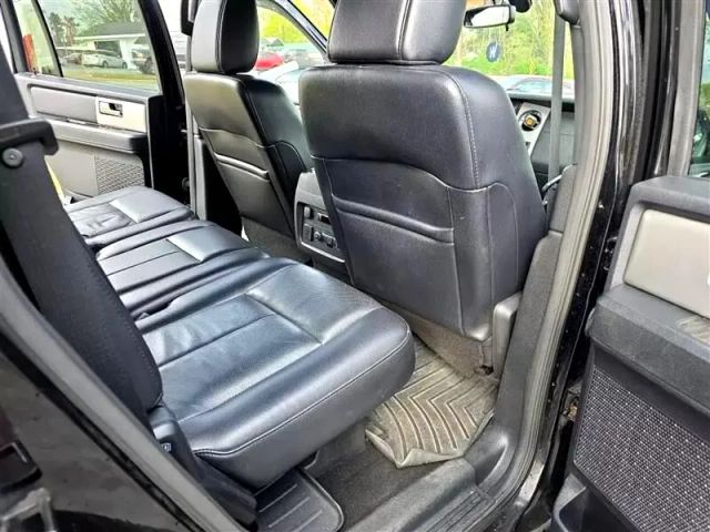 2017 Ford Expedition - Image 17