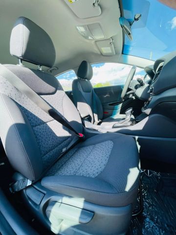2019 Hyundai Ioniq Hybrid - Image 23