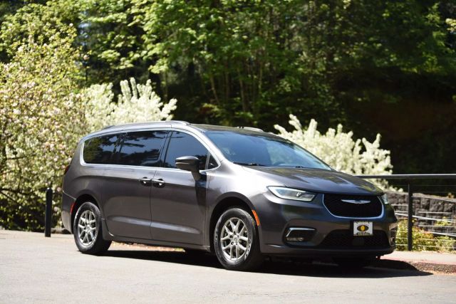 2021 Chrysler Pacifica - Image 19