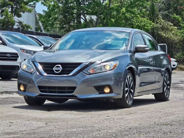 2018 Nissan Altima - Image 1