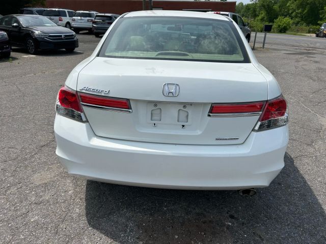 2012 Honda Accord - Image 4