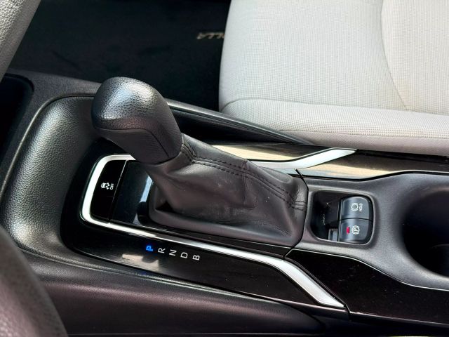 2022 Toyota Corolla - Image 21