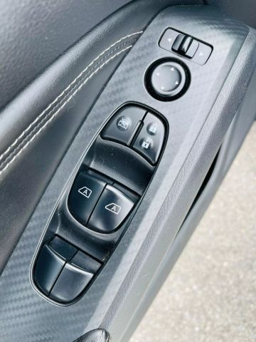 2019 Nissan Altima - Image 30