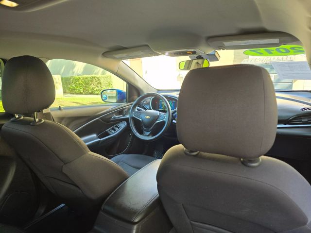 2017 Chevrolet Volt - Image 35