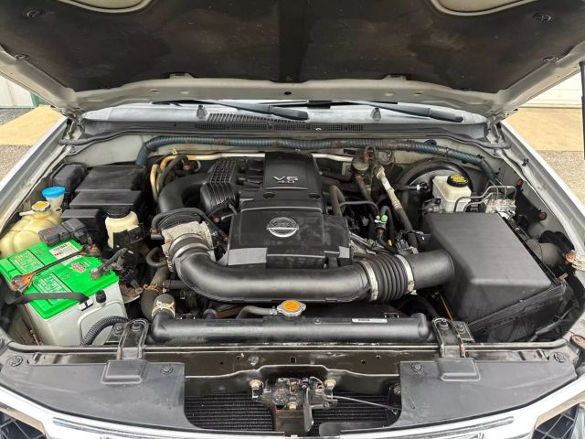 2009 Nissan Pathfinder - Image 33