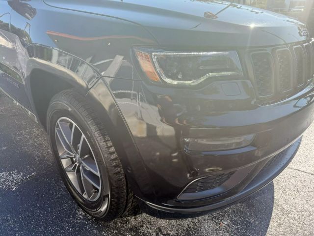 2018 Jeep Grand Cherokee - Image 10