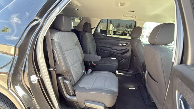 2021 Chevrolet Traverse - Image 18