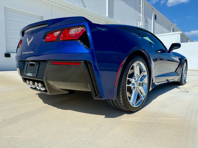 2017 Chevrolet Corvette - Image 14