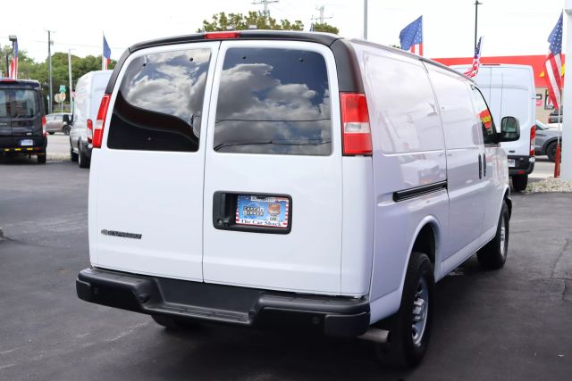 2020 Chevrolet Express 2500 Cargo - Image 16