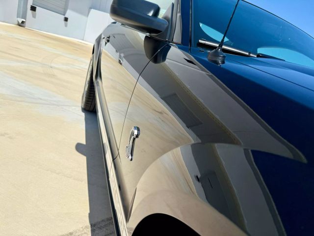 2007 Ford Mustang - Image 4