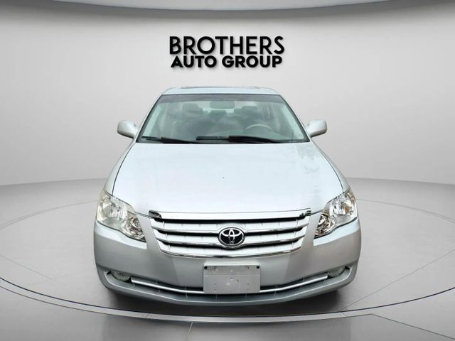 2007 Toyota Avalon - Image 3