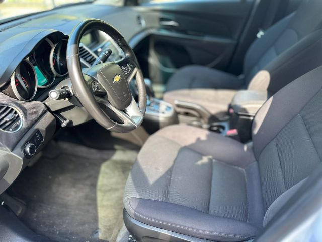 2012 Chevrolet Cruze - Image 4