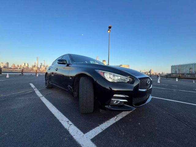 2016 Infiniti Q50 2.0t Premium Sedan 4d - Image 2