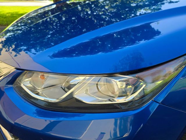 2017 Chevrolet Volt - Image 12
