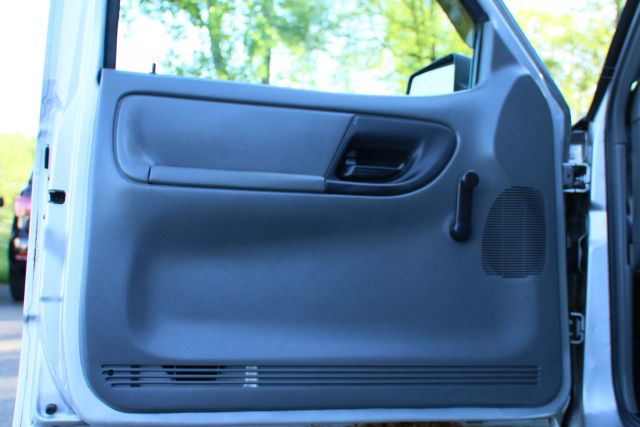 2008 Ford Ranger Super Cab - Image 10